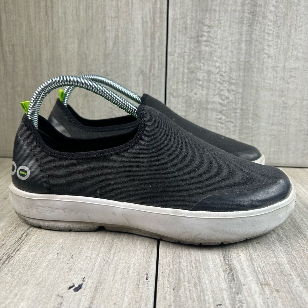 OOFOS OOmg eeZee Black Slip On Comfort Mule Recovery Shoes Womens Size 8.5